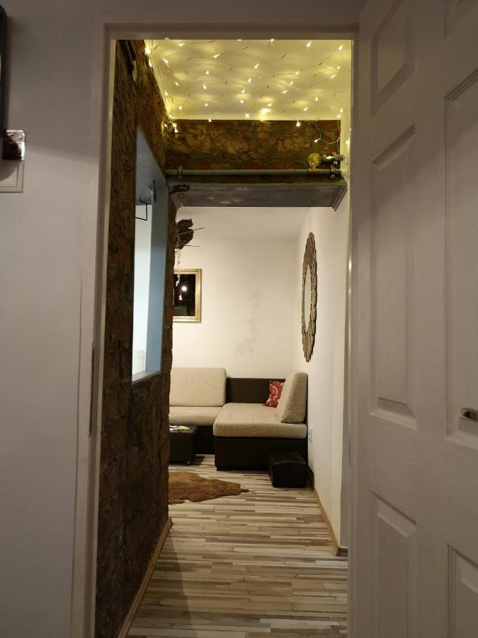 Little Modern Folk Apt Apartment Valenii de Munte Luaran gambar