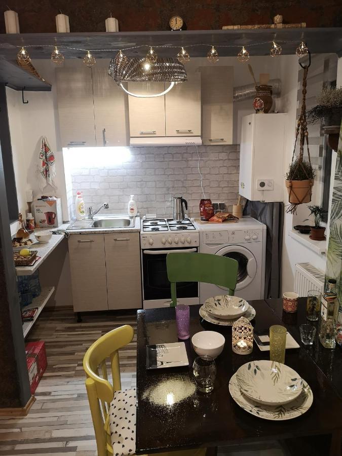 Little Modern Folk Apt Apartment Valenii de Munte Luaran gambar