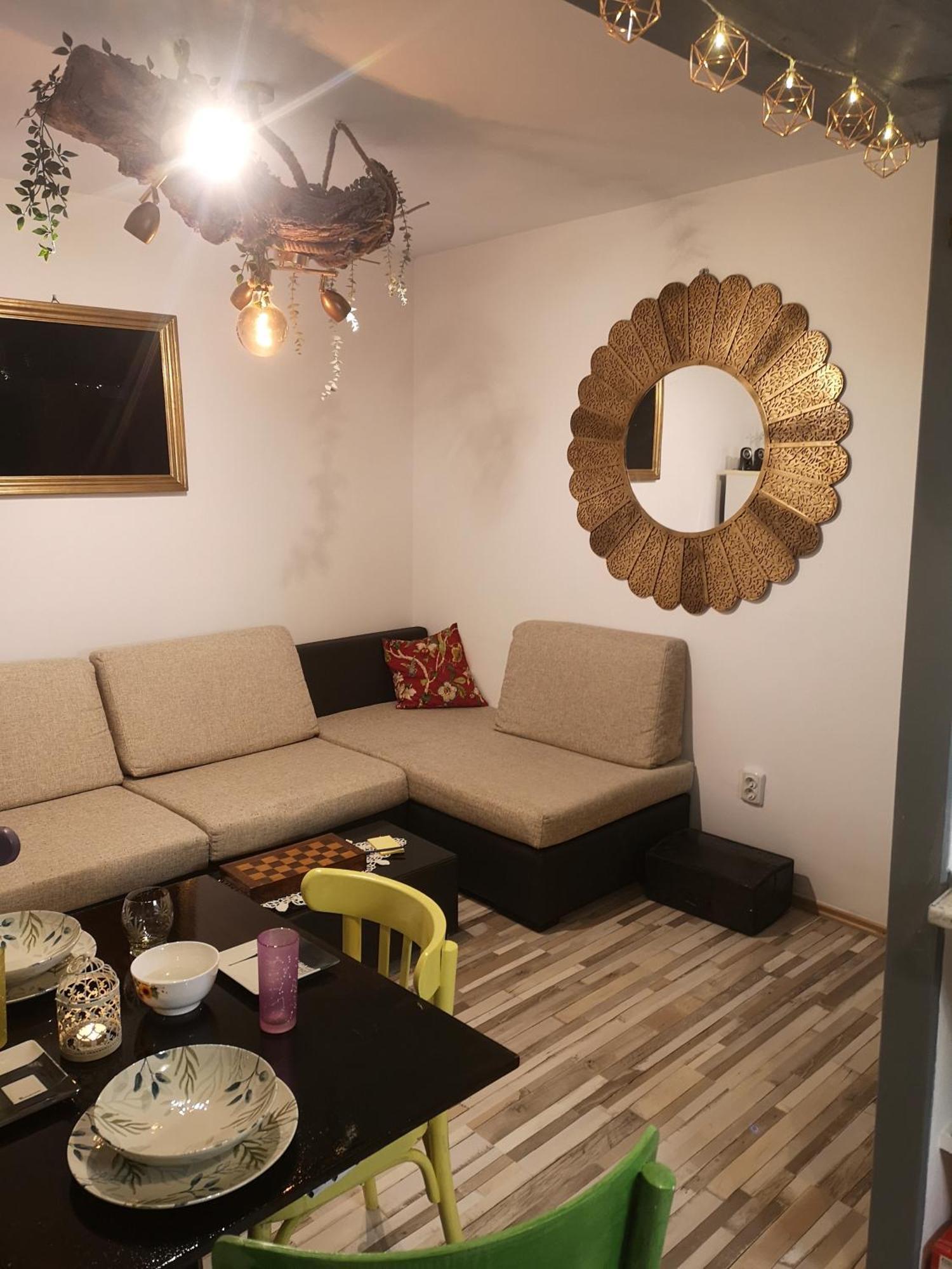 Little Modern Folk Apt Apartment Valenii de Munte Luaran gambar